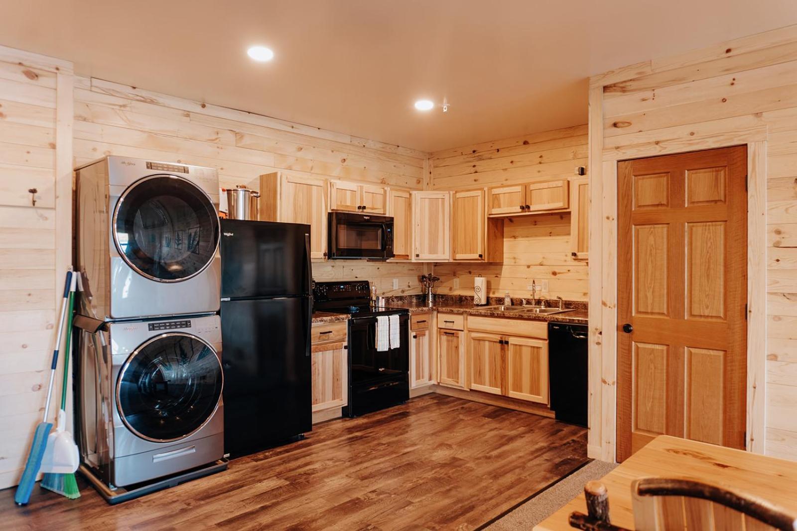 Keweenaw Waters Resort Houghton Esterno foto