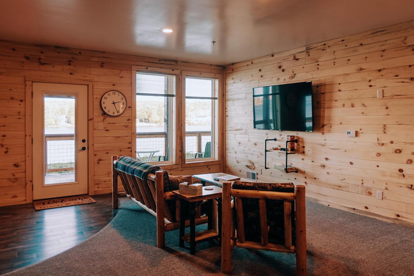 Keweenaw Waters Resort Houghton Esterno foto